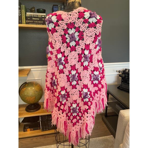 Vintage Pink Crocheted Poncho Sweater, One Size, Granny Style, ~ 220713-MEL 4 - Picture 4 of 7